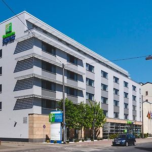 Holiday Inn Express Frankfurt Messe By Ihg